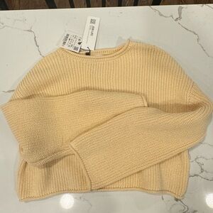 Zara yellow knit sweater size 9-10 girls. NWT.